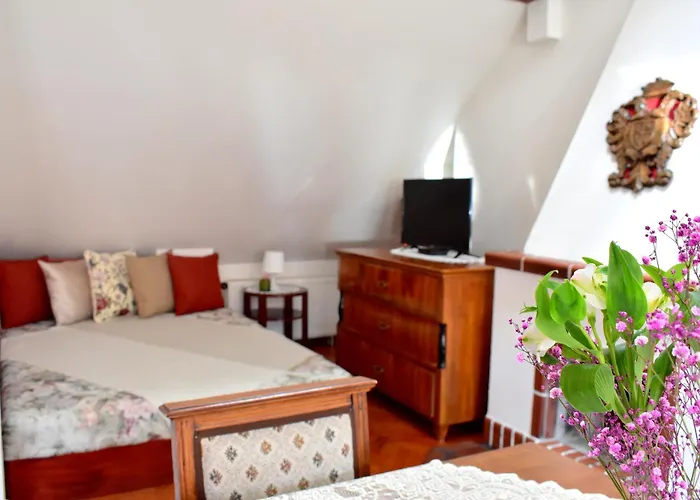 Old Town Konviktska - Bohemian Residence