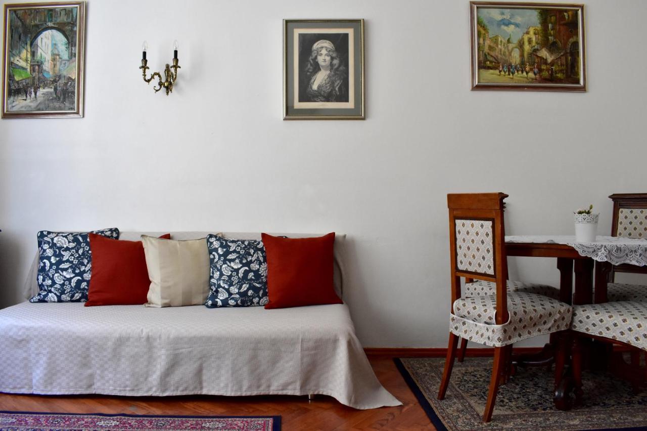 Old Town Konviktska - Bohemian Apartmán