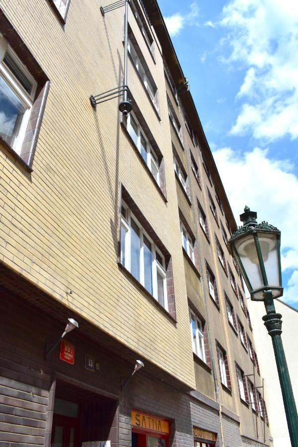 Апартаменти Old Town Konviktska - Bohemian